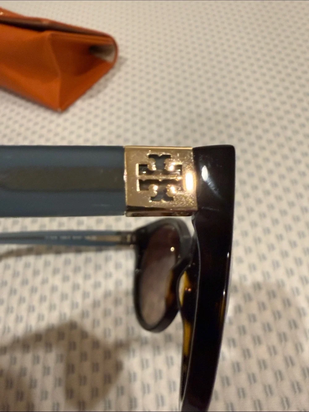 Tory Burch Tortoise Round Sunglasses with Saffiano leather case